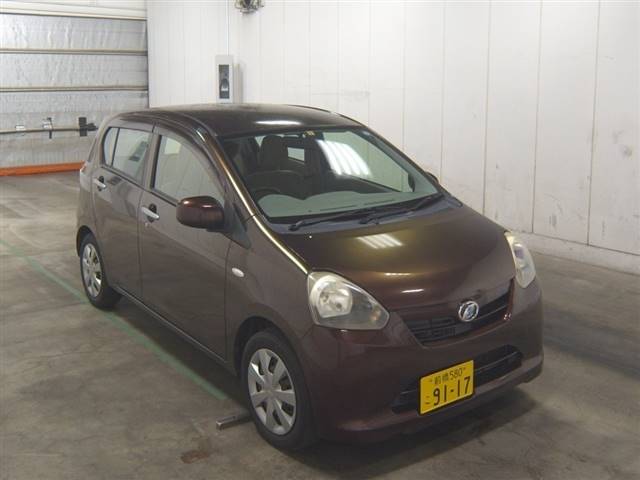 7088 DAIHATSU MIRA E S LA300S 2013 г. (JU Gunma)